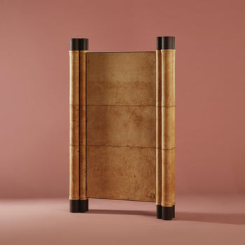 Khara Mirror